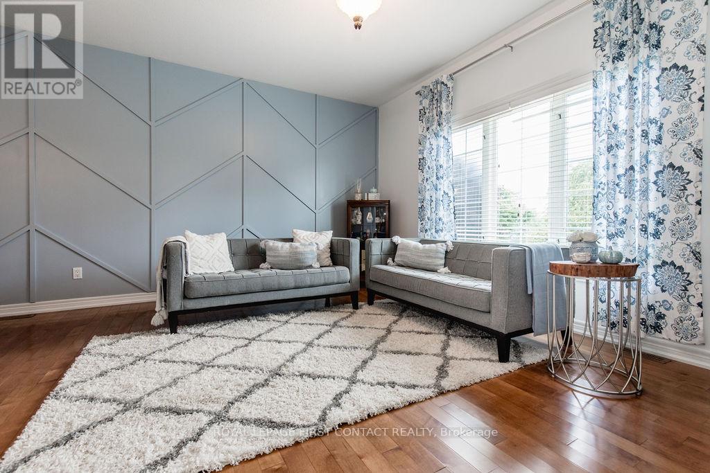 












31 VANDERPOST CRESCENT

,
Essa,




Ontario
L0L2N0

