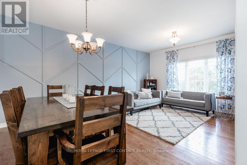 












31 VANDERPOST CRESCENT

,
Essa,




Ontario
L0L2N0

