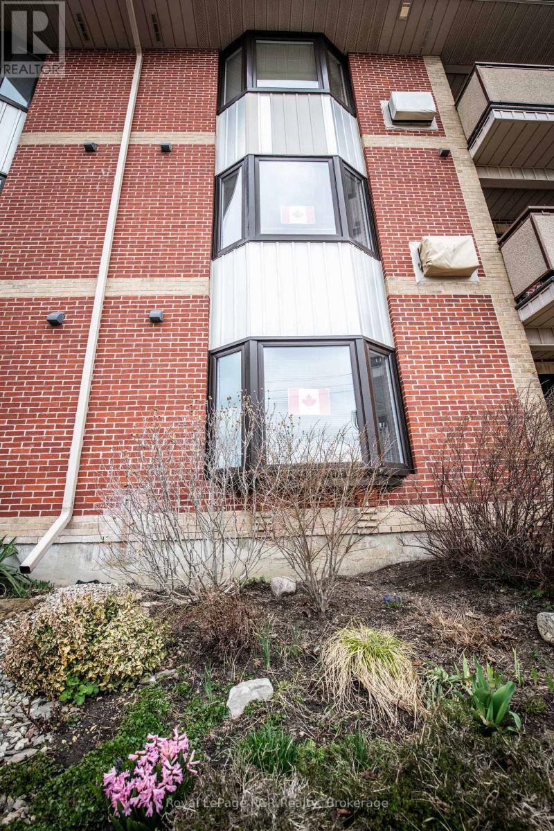 












1 - 1-497 BIRMINGHAM ST WEST STREET W

,
Wellington North (Mount Forest),




Ontario
N0G2L1

