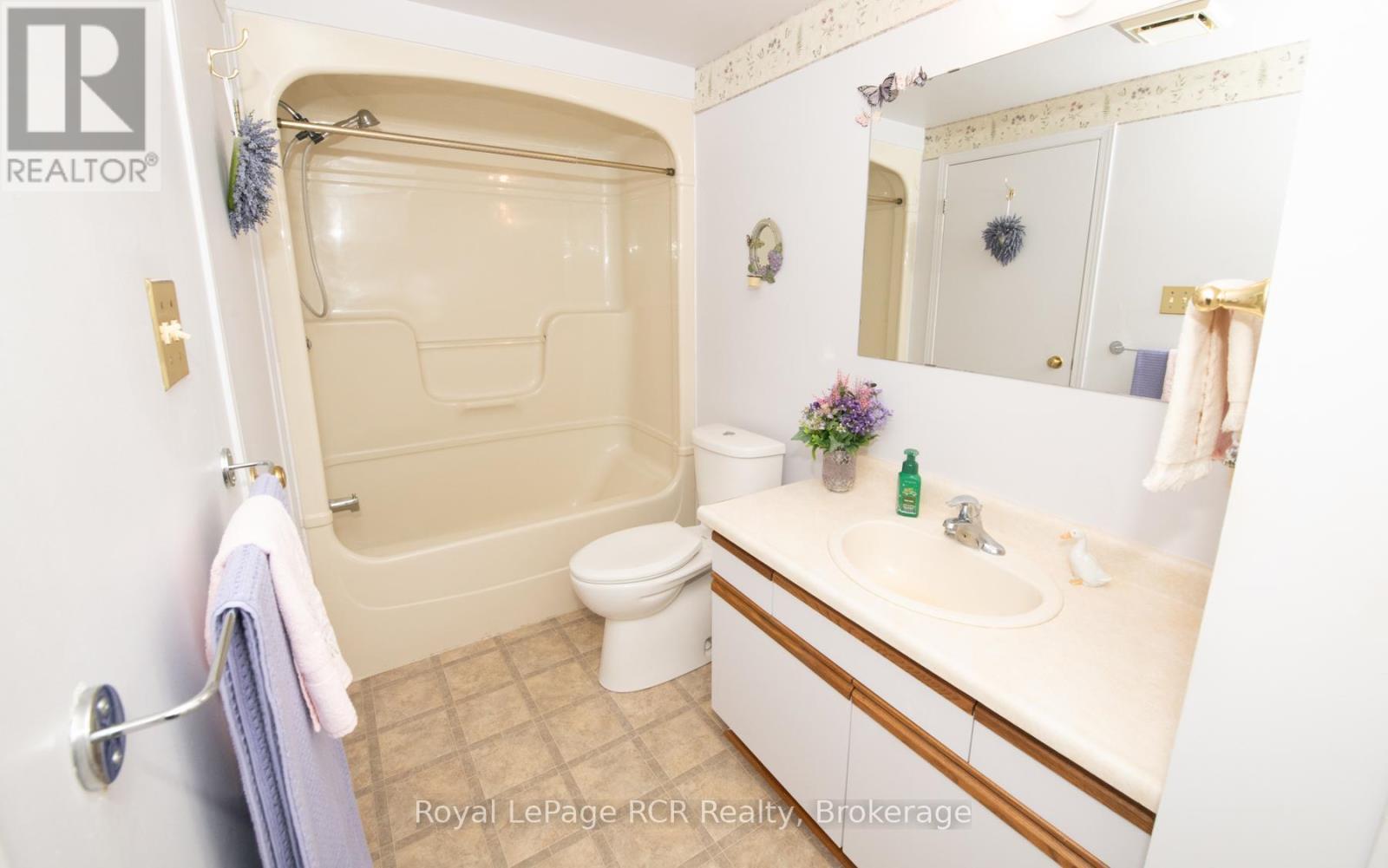 












1 - 1-497 BIRMINGHAM ST WEST STREET W

,
Wellington North (Mount Forest),




Ontario
N0G2L1

