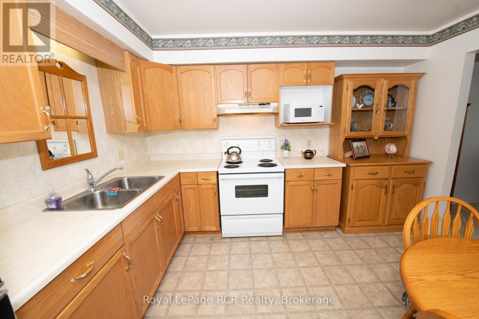












1 - 1-497 BIRMINGHAM ST WEST STREET W

,
Wellington North (Mount Forest),




Ontario
N0G2L1

