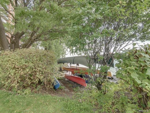 









8050


Boul. St-Laurent

, 202,
Brossard,




QC
J4X2P1

