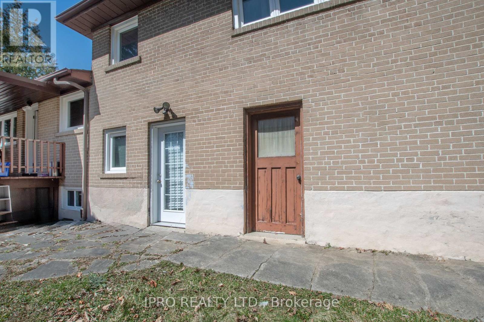 












23 URBANDALE AVENUE

,
Toronto,




Ontario
M2M2G9

