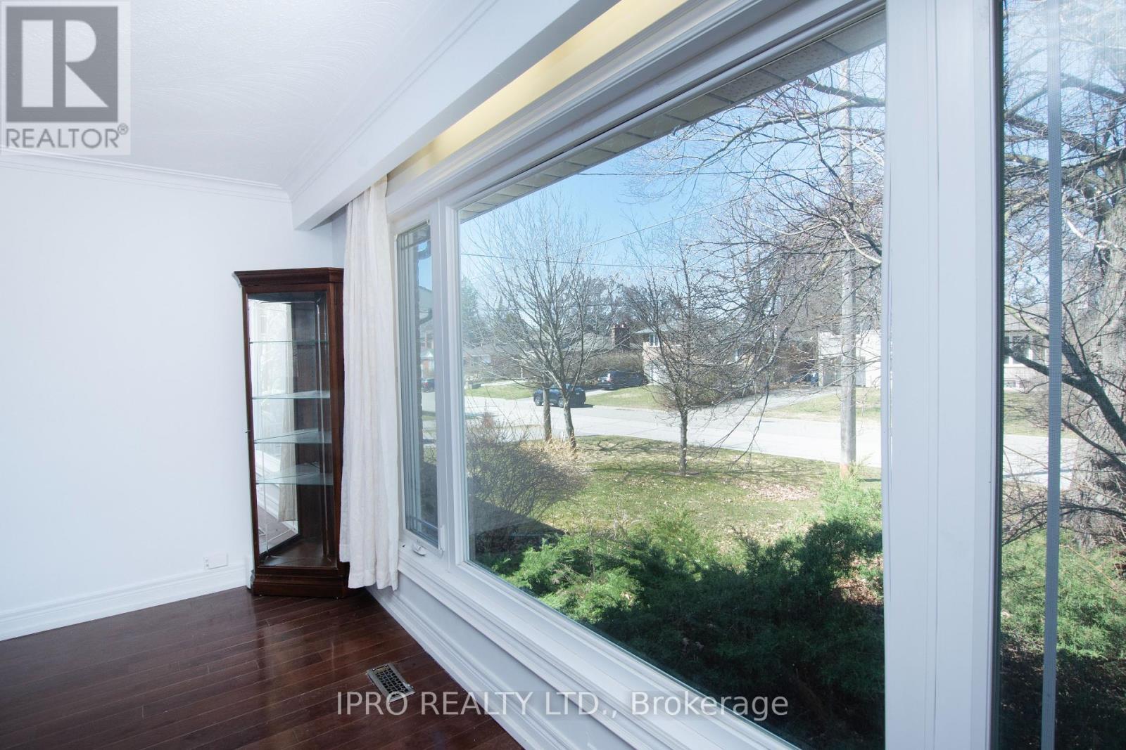 












23 URBANDALE AVENUE

,
Toronto,




Ontario
M2M2G9

