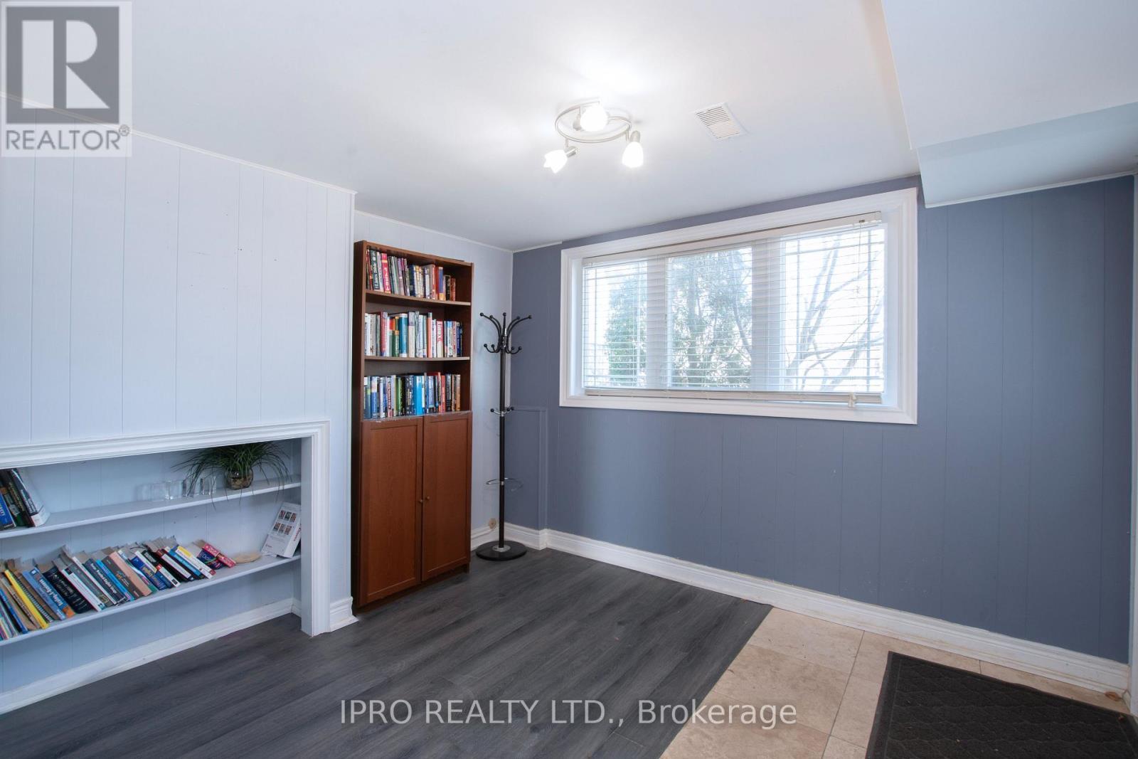 












23 URBANDALE AVENUE

,
Toronto,




Ontario
M2M2G9

