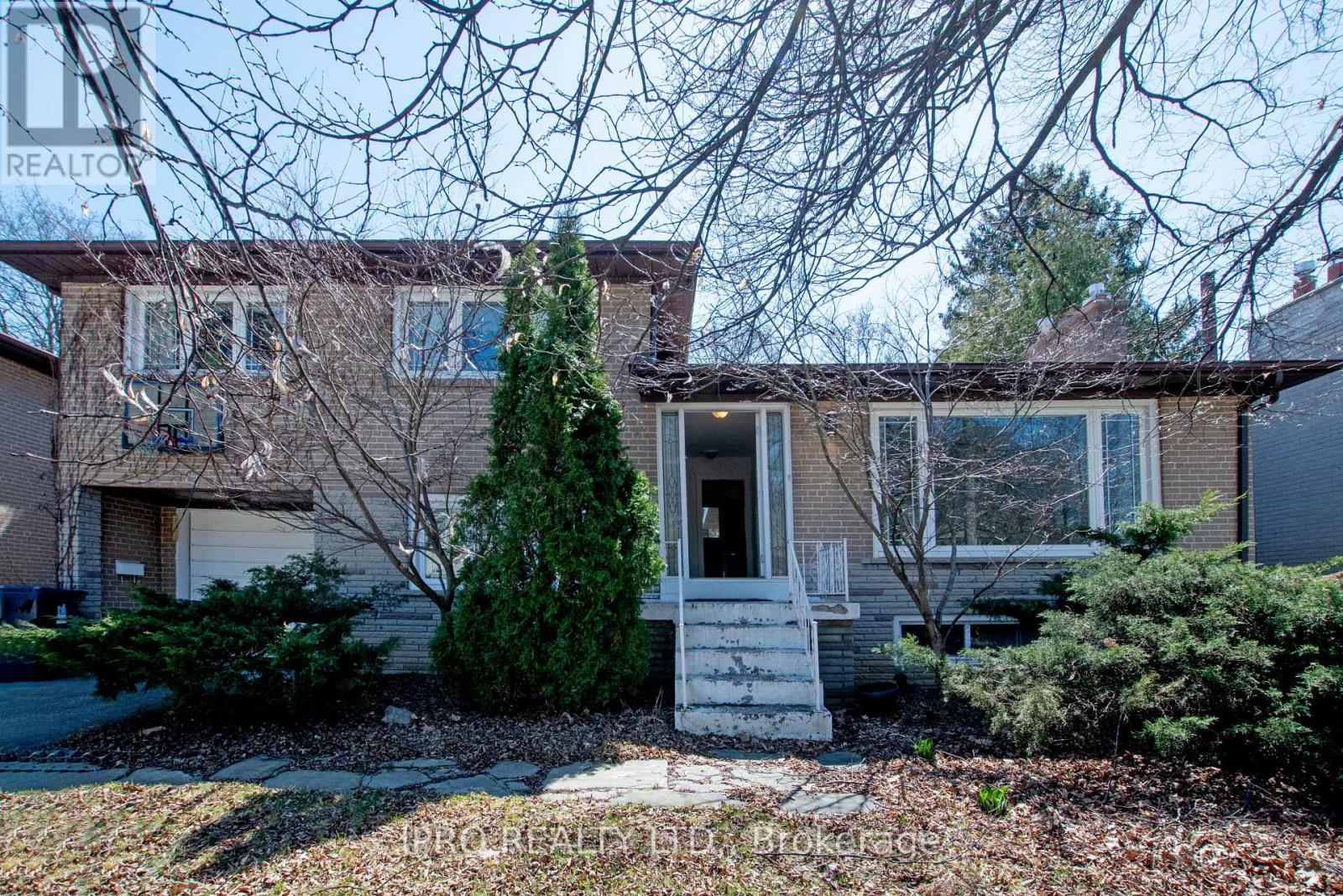 












23 URBANDALE AVENUE

,
Toronto,




Ontario
M2M2G9

