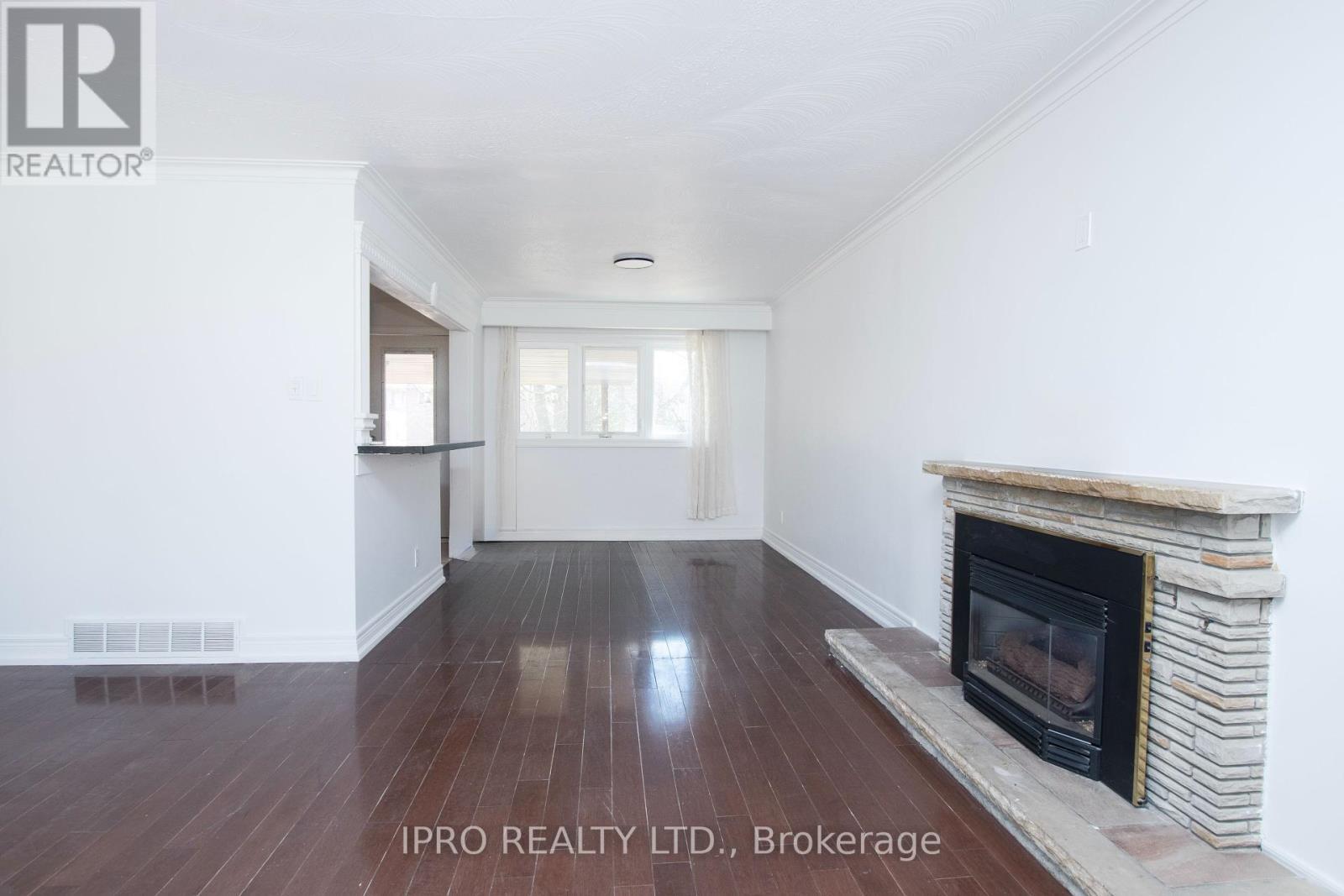 












23 URBANDALE AVENUE

,
Toronto,




Ontario
M2M2G9

