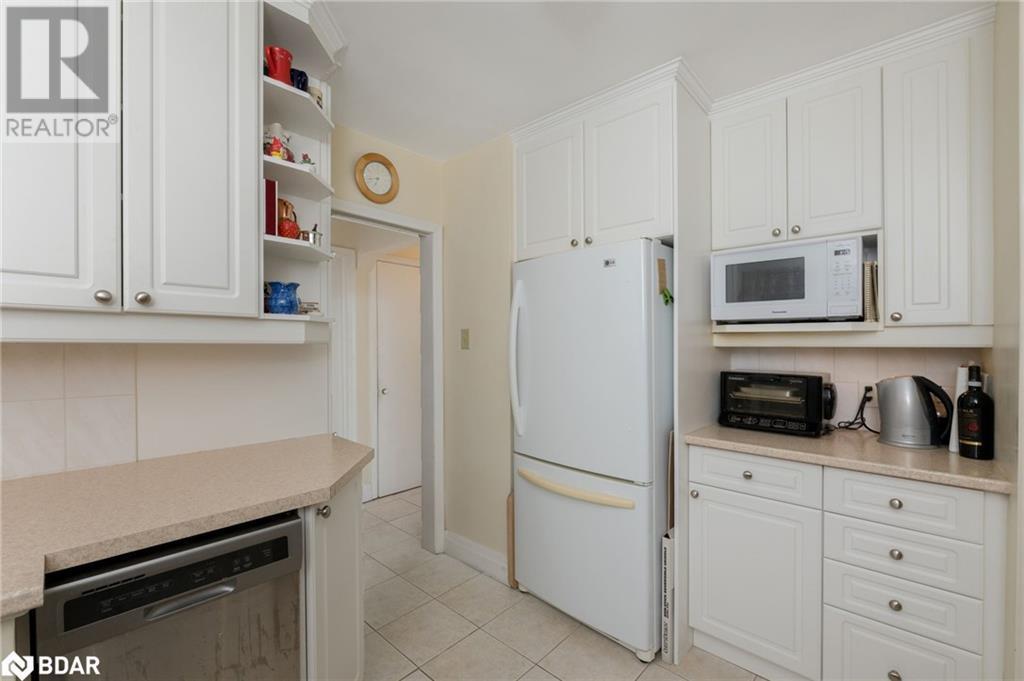 












208 MARTIN Street

,
King,




Ontario
L7N1J5

