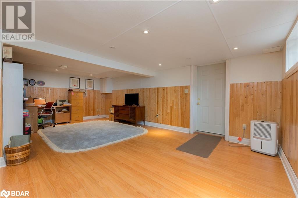 












208 MARTIN Street

,
King,




Ontario
L7N1J5


