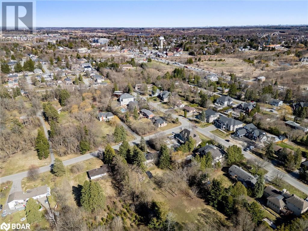 












208 MARTIN Street

,
King,




Ontario
L7N1J5

