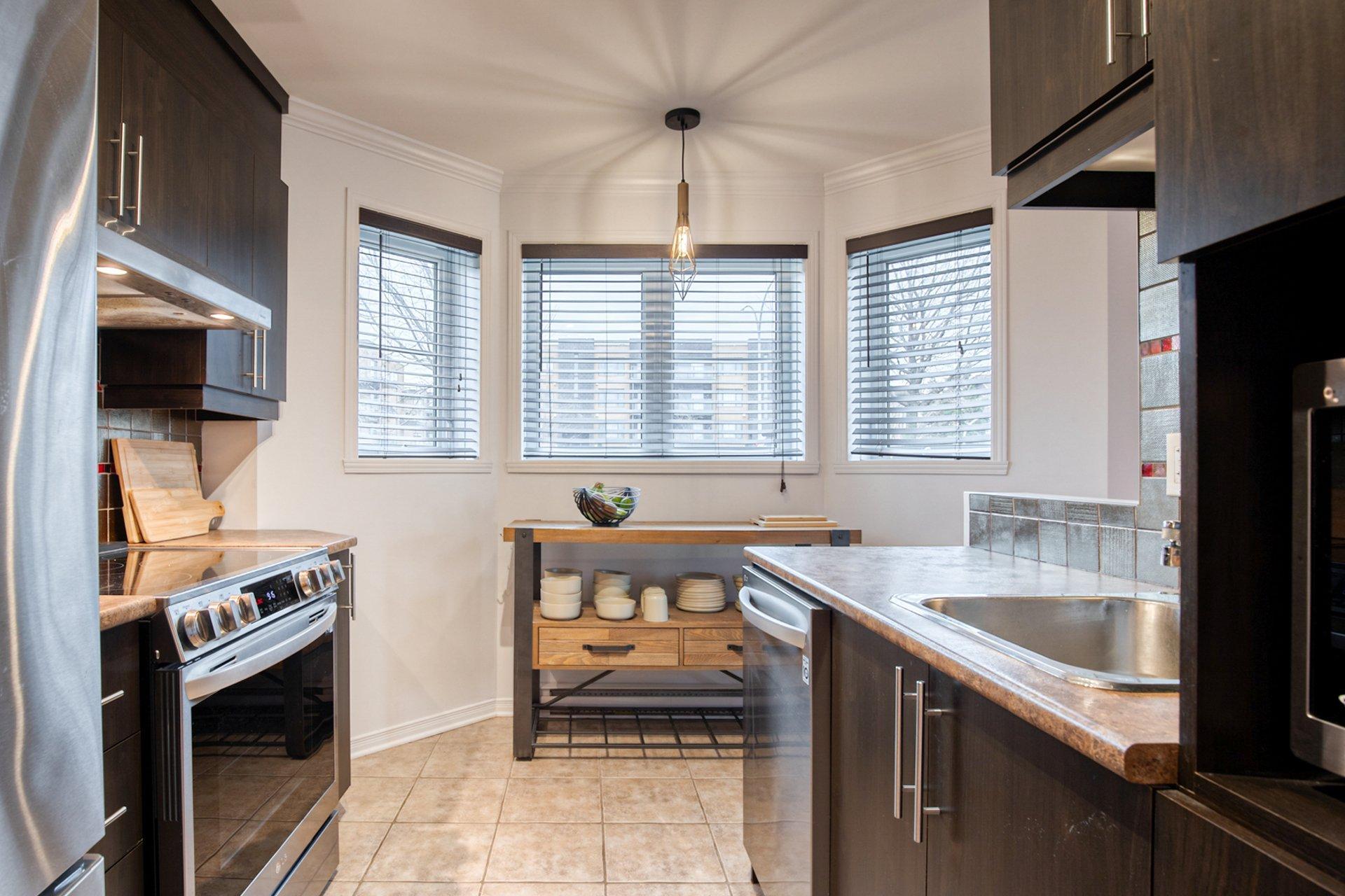 









2165


Boul. Jean-Paul-Vincent

,
Longueuil (Le Vieux-Longueuil),




QC
J4N0B7

