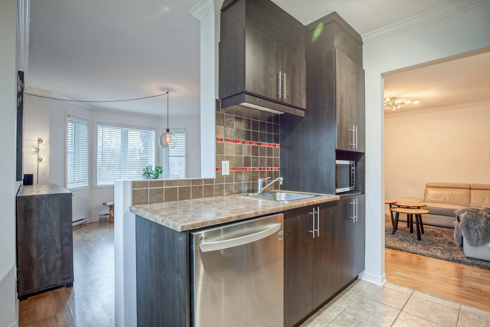 









2165


Boul. Jean-Paul-Vincent

,
Longueuil (Le Vieux-Longueuil),




QC
J4N0B7

