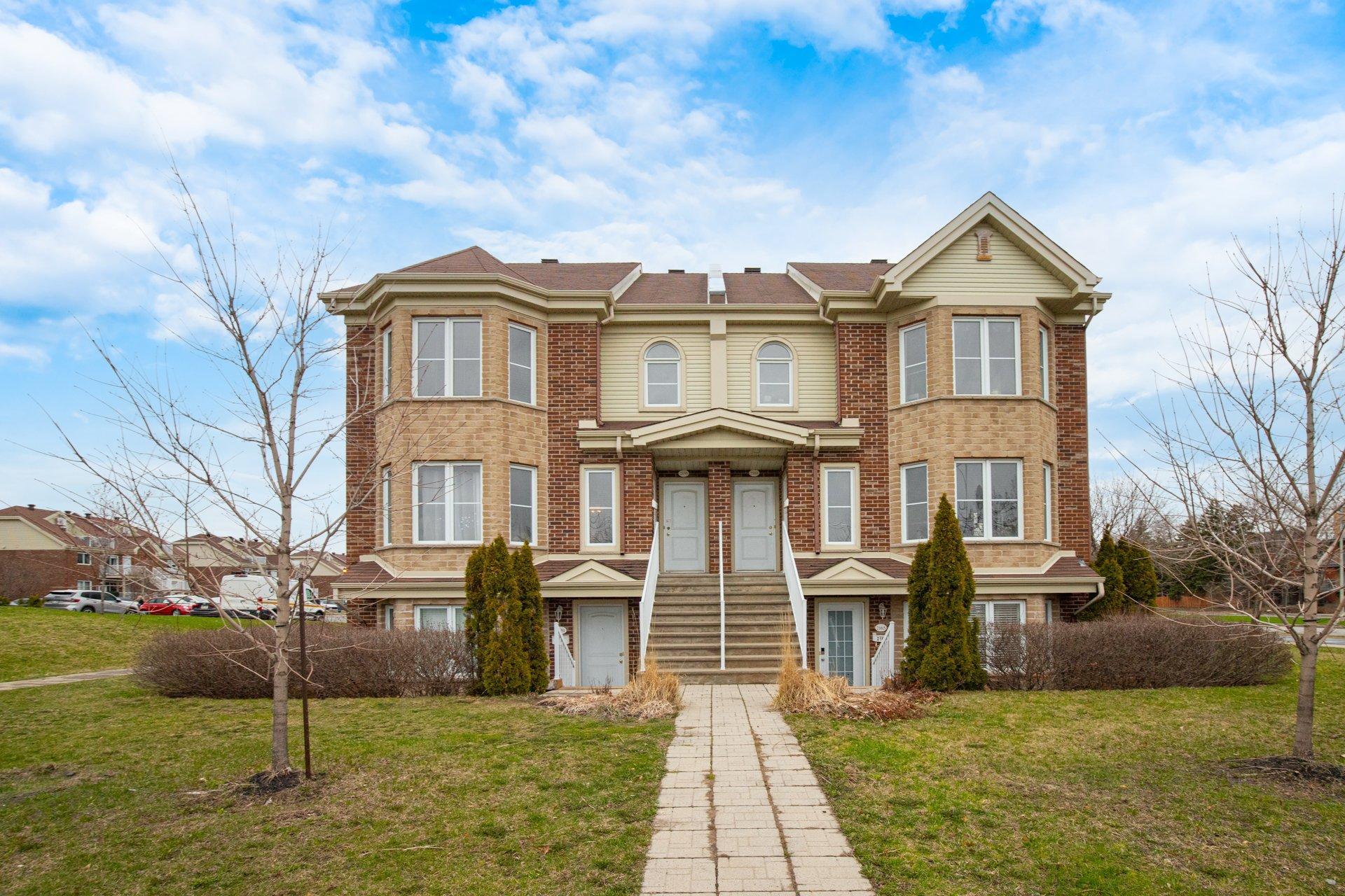 









2165


Boul. Jean-Paul-Vincent

,
Longueuil (Le Vieux-Longueuil),




QC
J4N0B7

