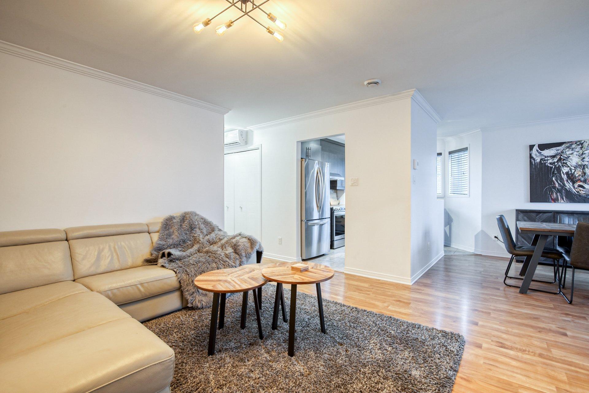 









2165


Boul. Jean-Paul-Vincent

,
Longueuil (Le Vieux-Longueuil),




QC
J4N0B7

