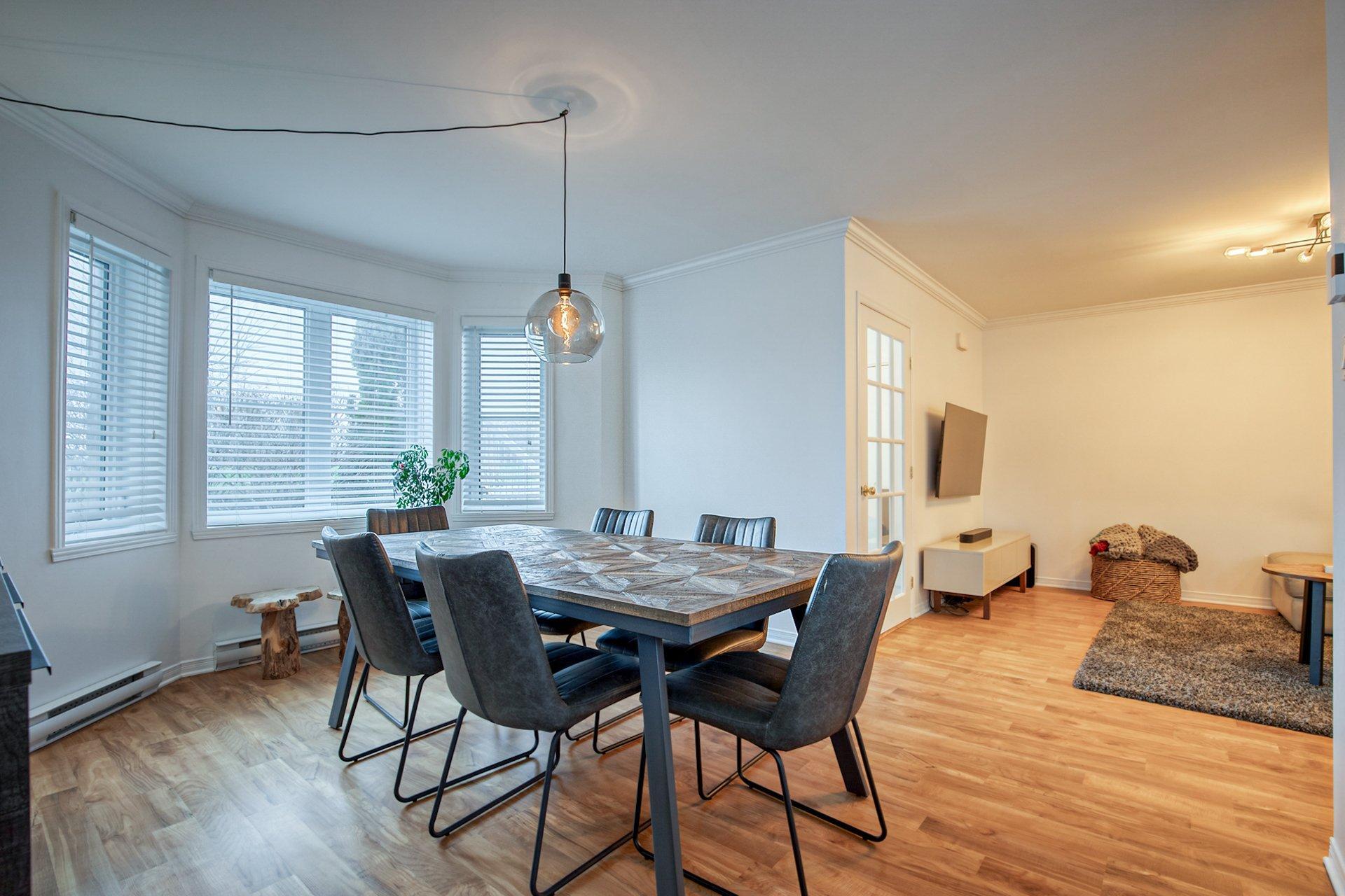 









2165


Boul. Jean-Paul-Vincent

,
Longueuil (Le Vieux-Longueuil),




QC
J4N0B7

