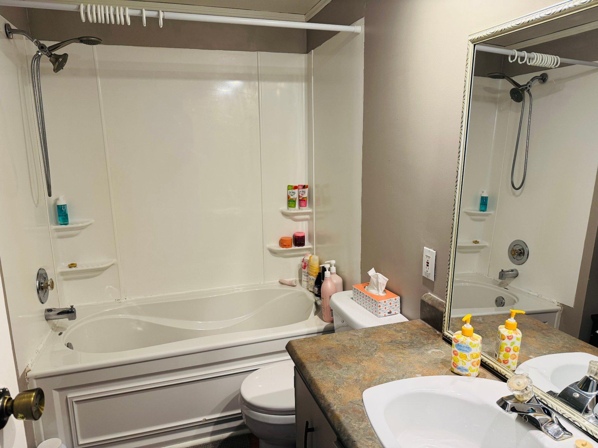 









1308


Rue de la Dune

,
Havre-Saint-Pierre,




QC
G0G1P0

