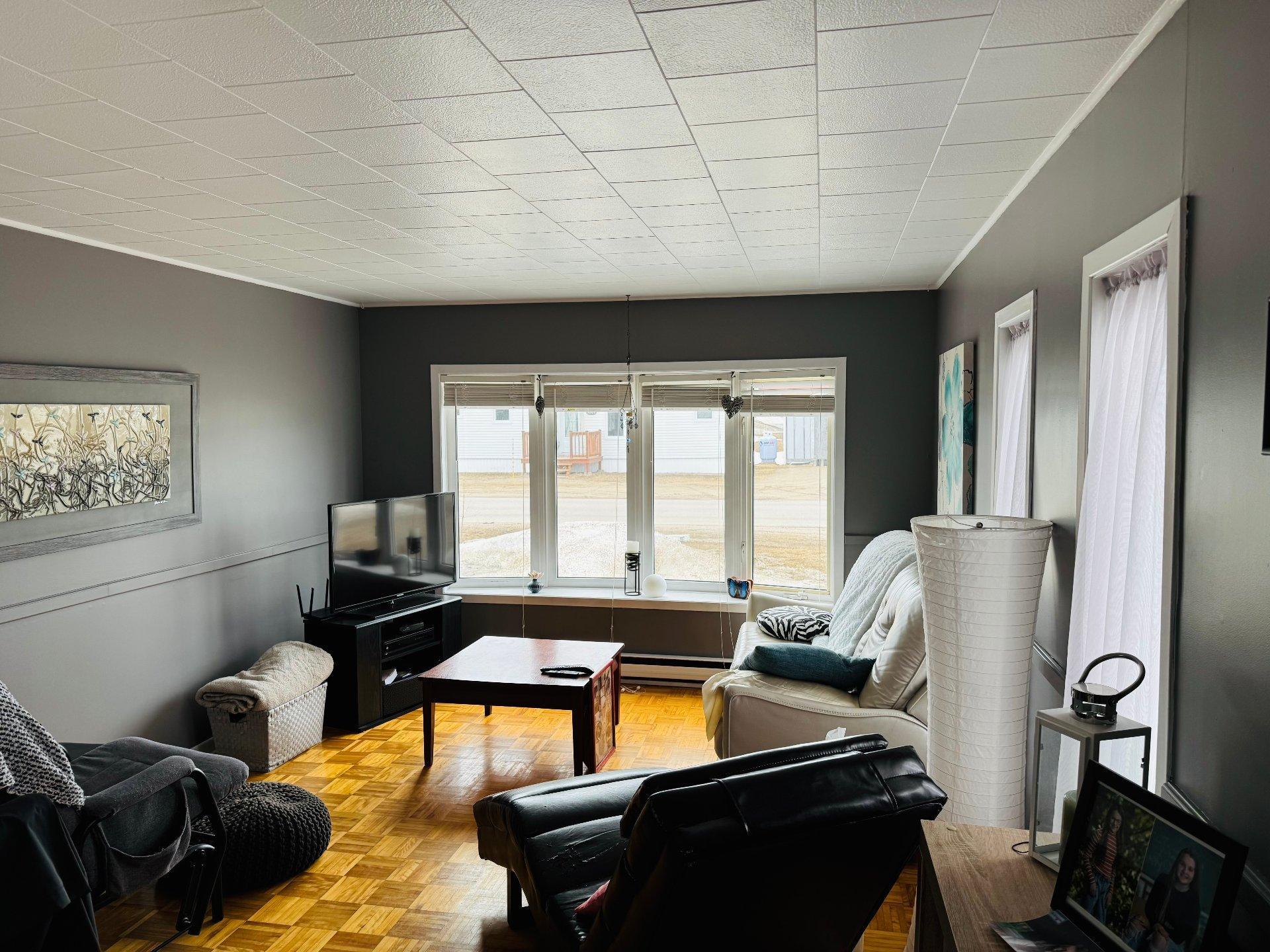 









1308


Rue de la Dune

,
Havre-Saint-Pierre,




QC
G0G1P0

