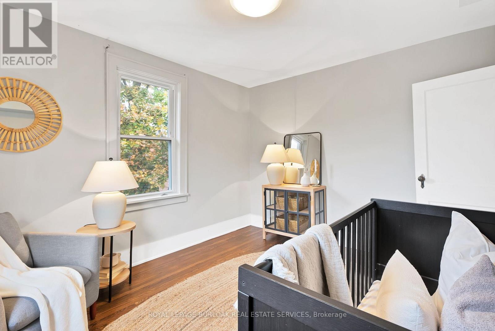 












295 PLAINS ROAD W

,
Burlington,




Ontario
L7T1G1

