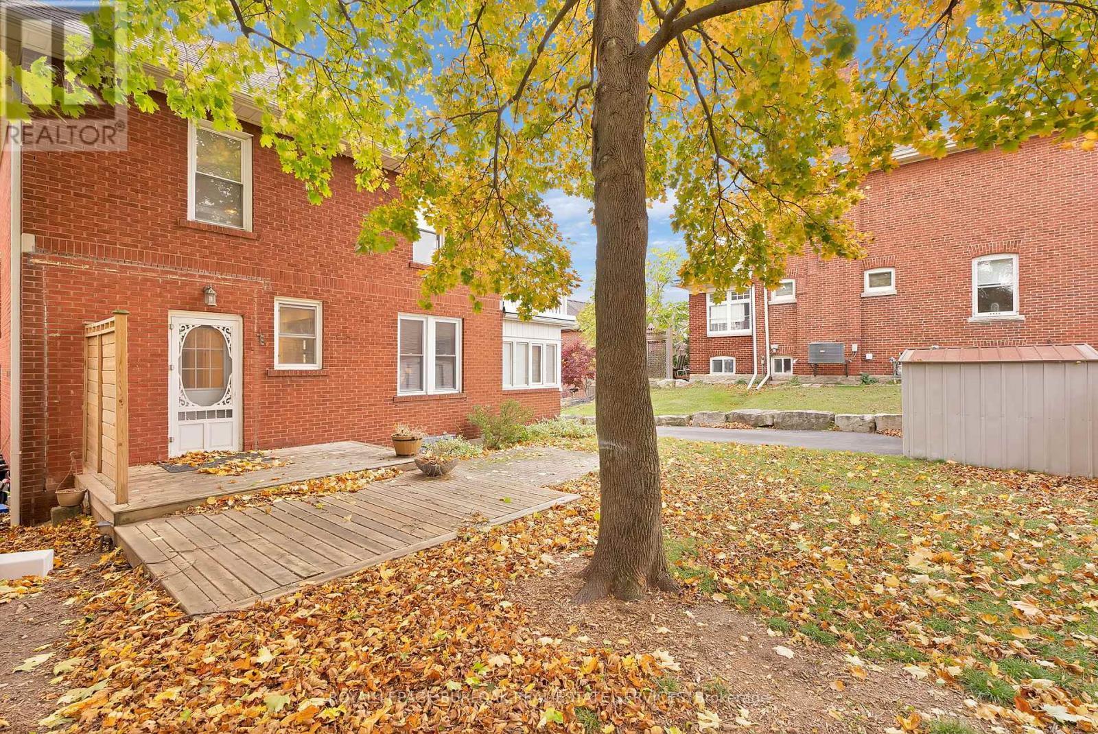 












295 PLAINS ROAD W

,
Burlington,




Ontario
L7T1G1

