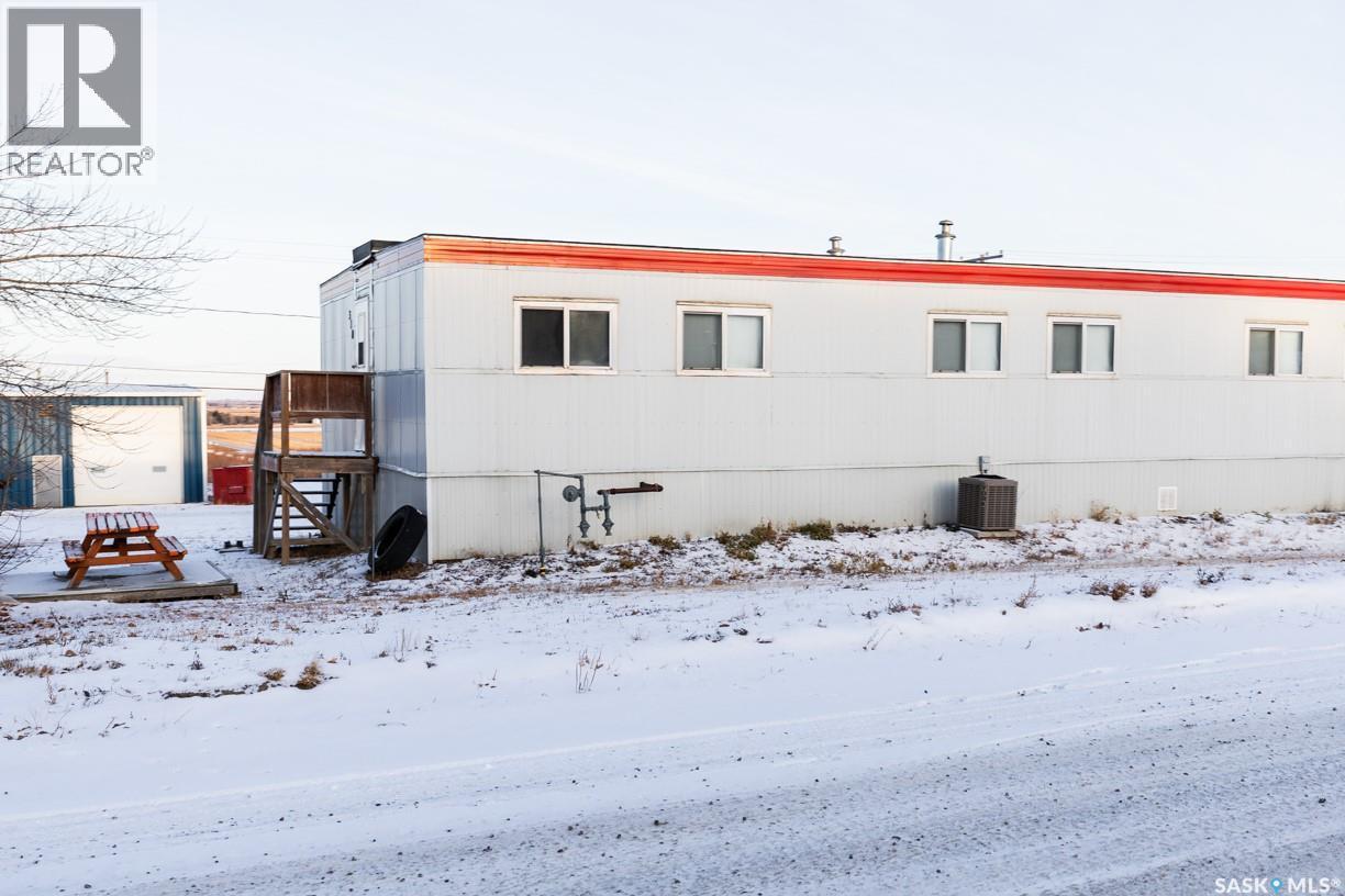 












30 Atlantic AVENUE

,
Kerrobert,




Saskatchewan
S0L1R0

