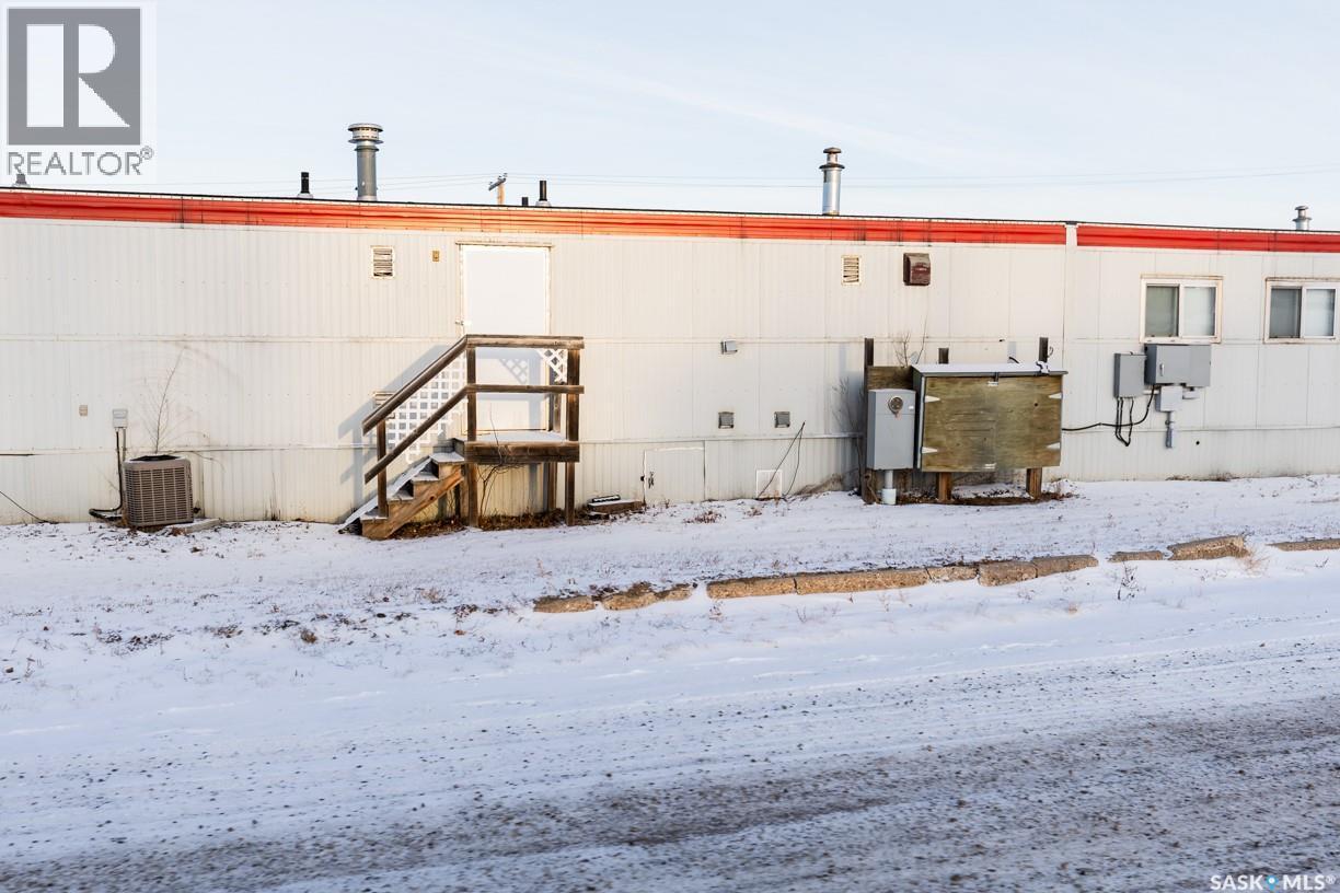 












30 Atlantic AVENUE

,
Kerrobert,




Saskatchewan
S0L1R0

