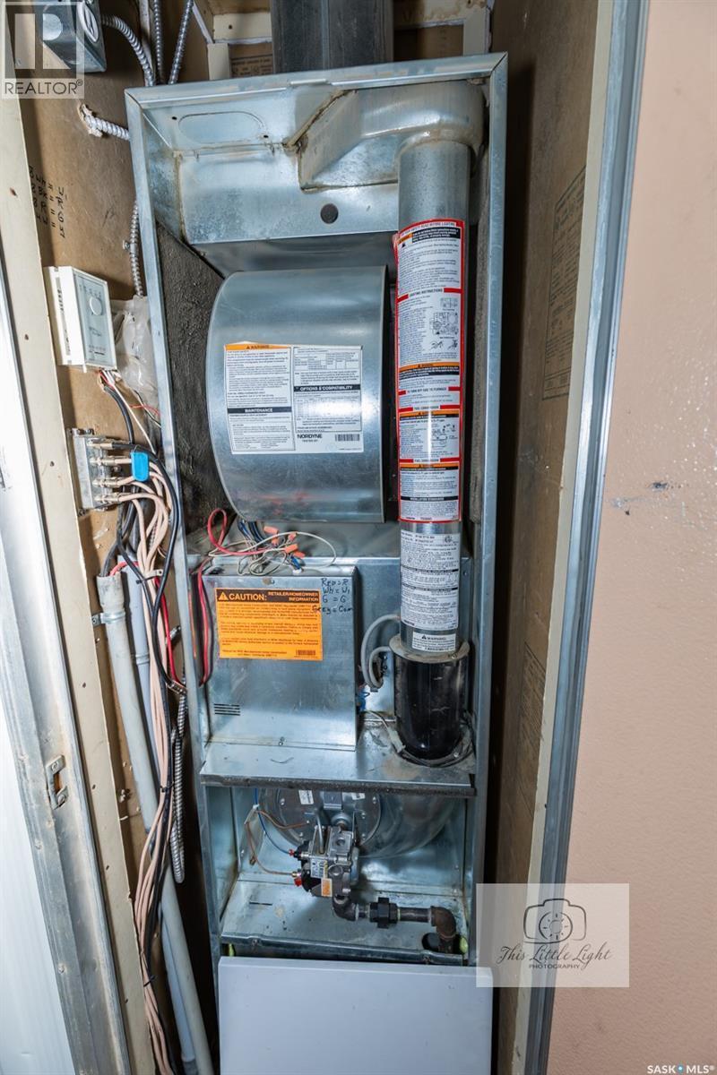 












30 Atlantic AVENUE

,
Kerrobert,




Saskatchewan
S0L1R0

