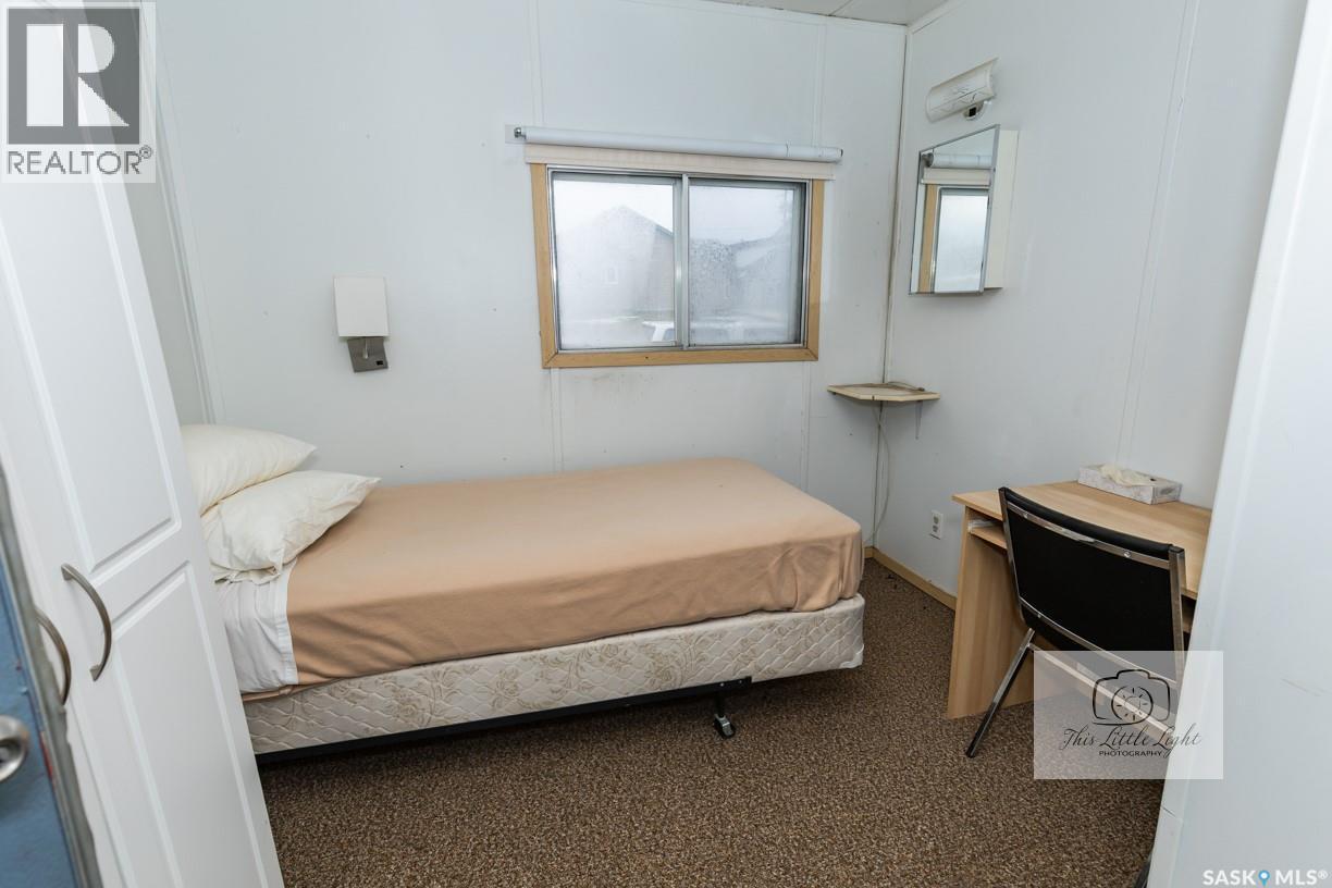 












30 Atlantic AVENUE

,
Kerrobert,




Saskatchewan
S0L1R0

