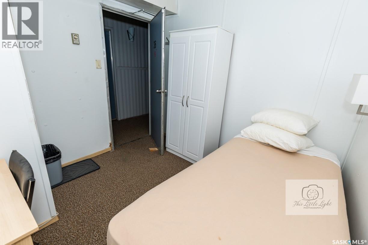 












30 Atlantic AVENUE

,
Kerrobert,




Saskatchewan
S0L1R0

