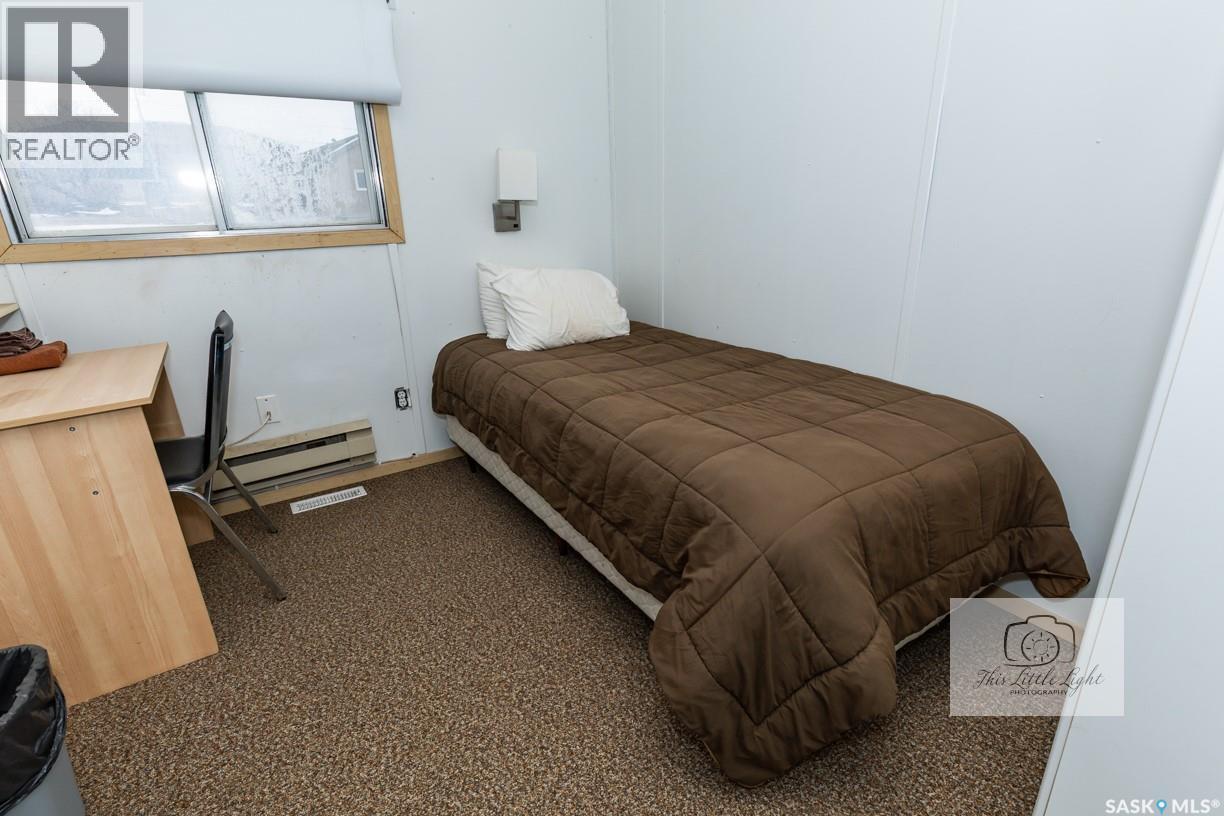 












30 Atlantic AVENUE

,
Kerrobert,




Saskatchewan
S0L1R0

