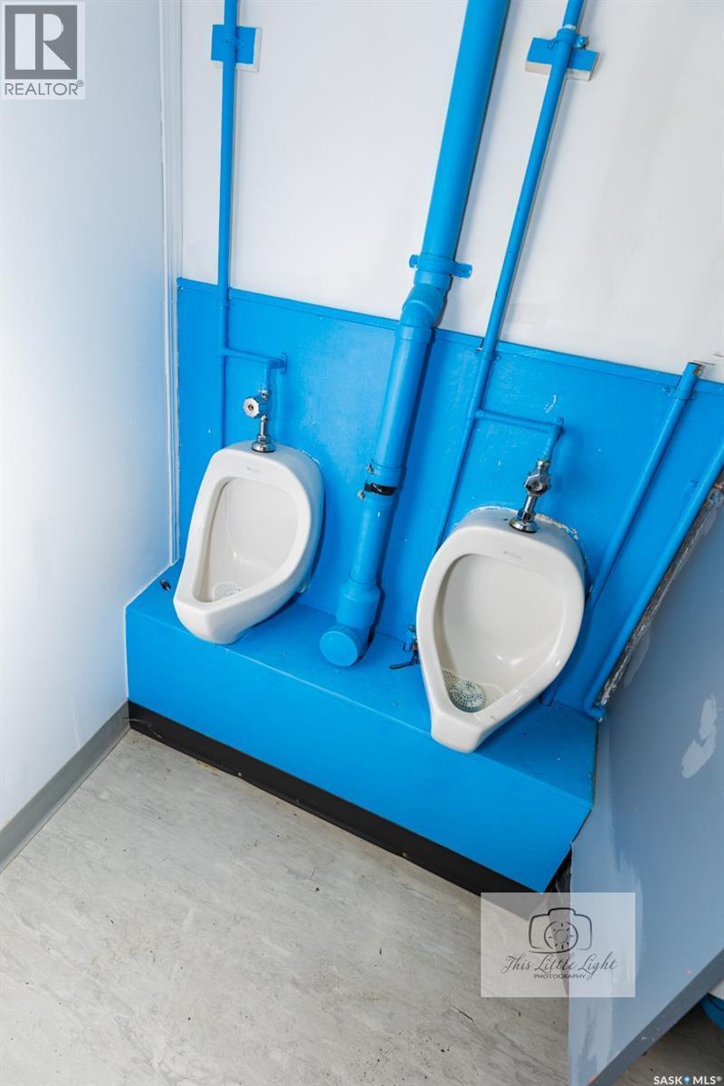 












30 Atlantic AVENUE

,
Kerrobert,




Saskatchewan
S0L1R0

