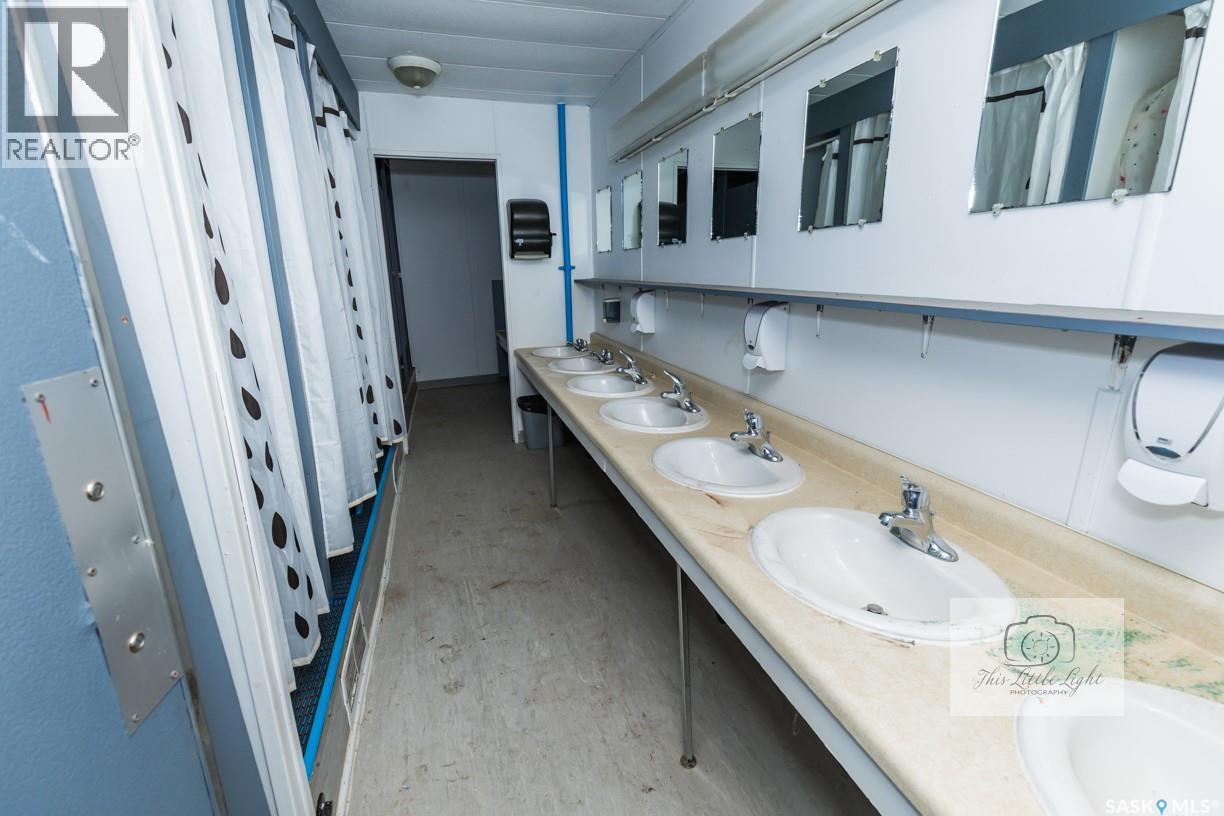 












30 Atlantic AVENUE

,
Kerrobert,




Saskatchewan
S0L1R0

