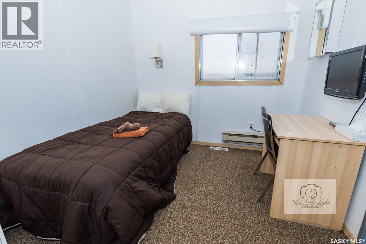 












30 Atlantic AVENUE

,
Kerrobert,




Saskatchewan
S0L1R0

