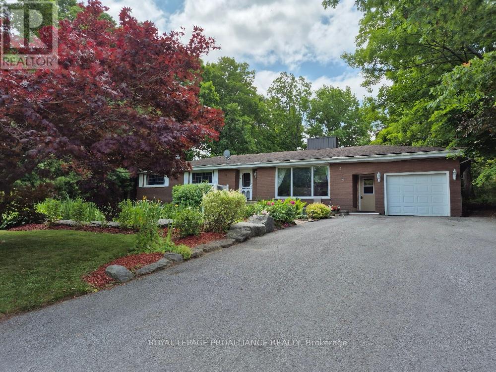 












67 LAFFERTY ROAD

,
Quinte West (Murray Ward),




Ontario
K8V5P7

