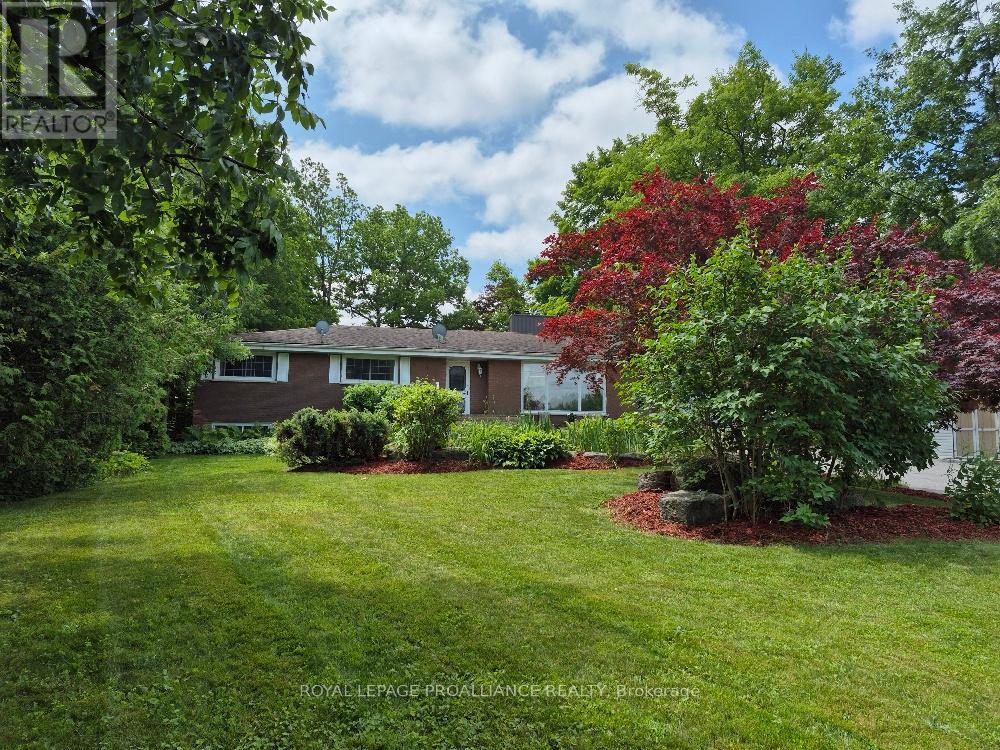 












67 LAFFERTY ROAD

,
Quinte West (Murray Ward),




Ontario
K8V5P7

