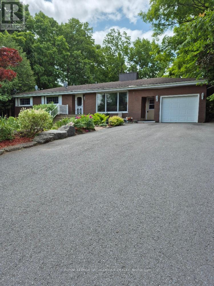 












67 LAFFERTY ROAD

,
Quinte West (Murray Ward),




Ontario
K8V5P7

