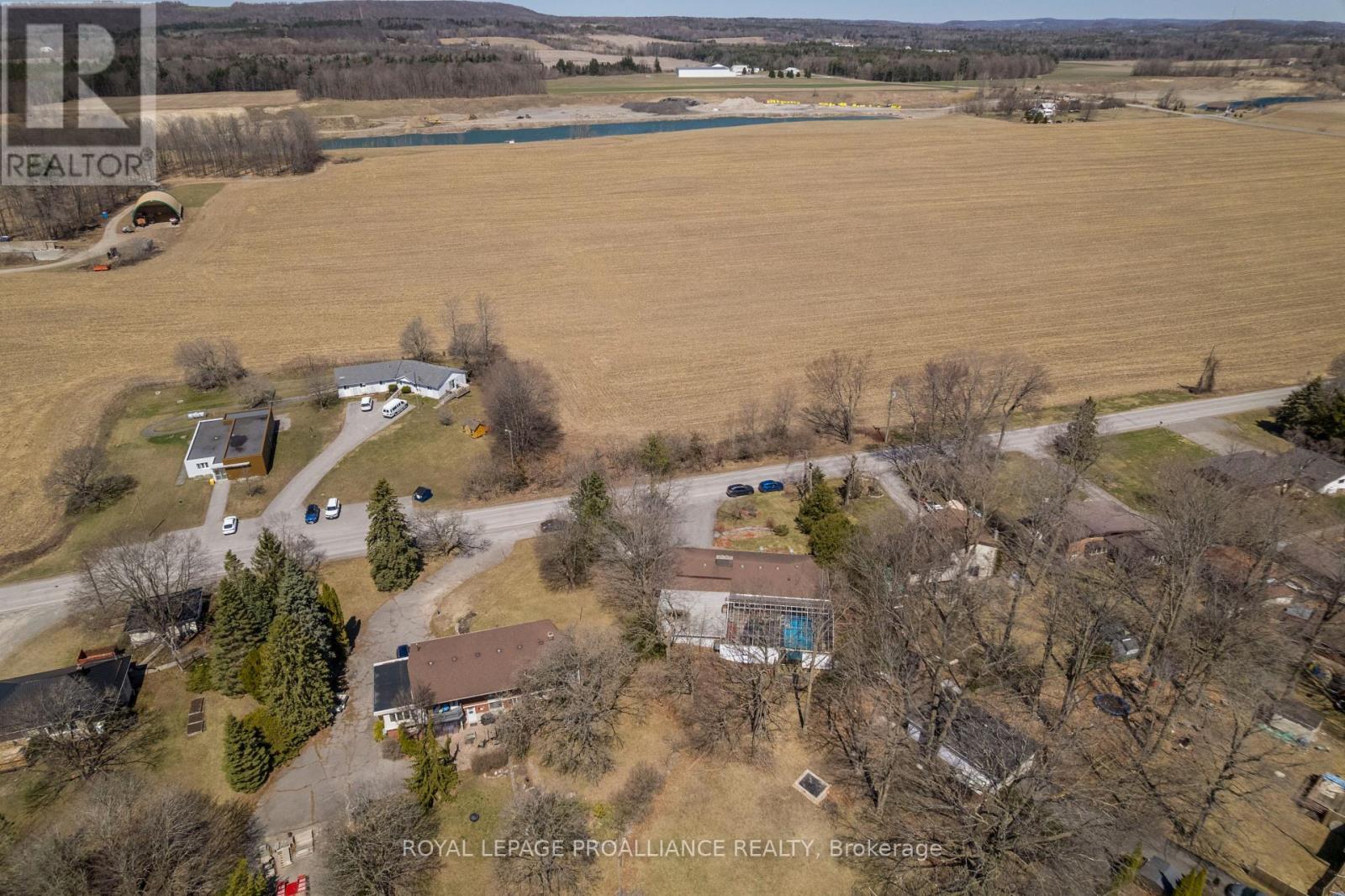 












67 LAFFERTY ROAD

,
Quinte West (Murray Ward),




Ontario
K8V5P7

