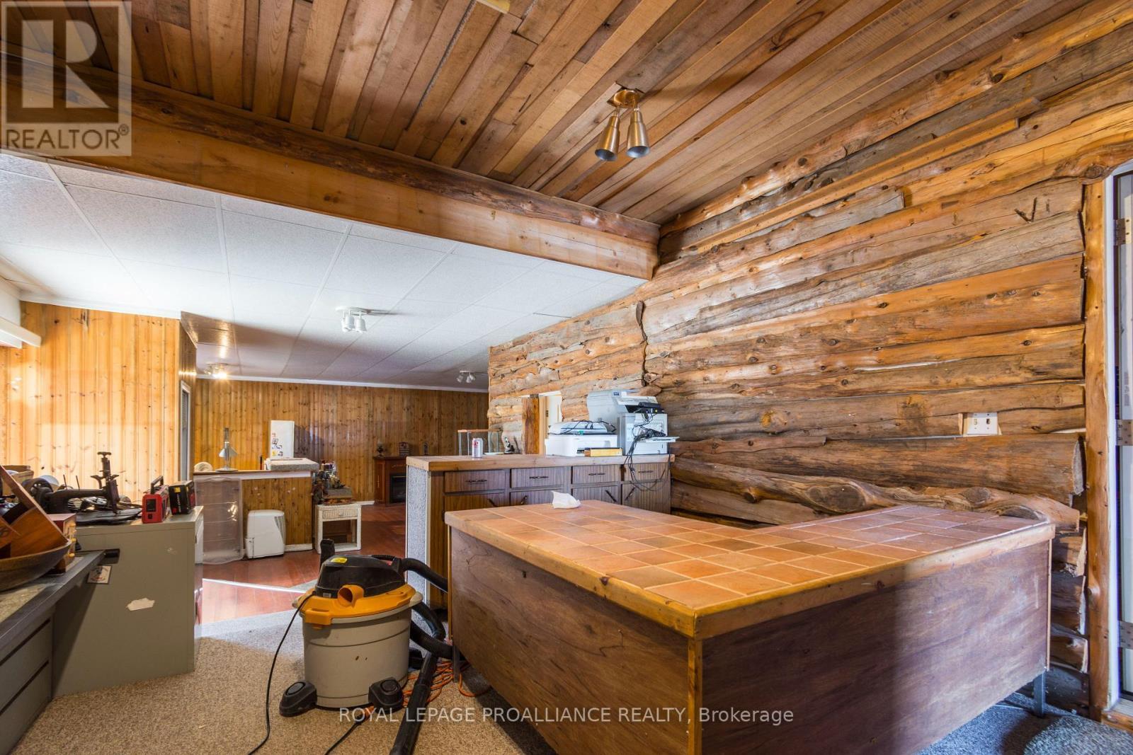 












67 LAFFERTY ROAD

,
Quinte West (Murray Ward),




Ontario
K8V5P7

