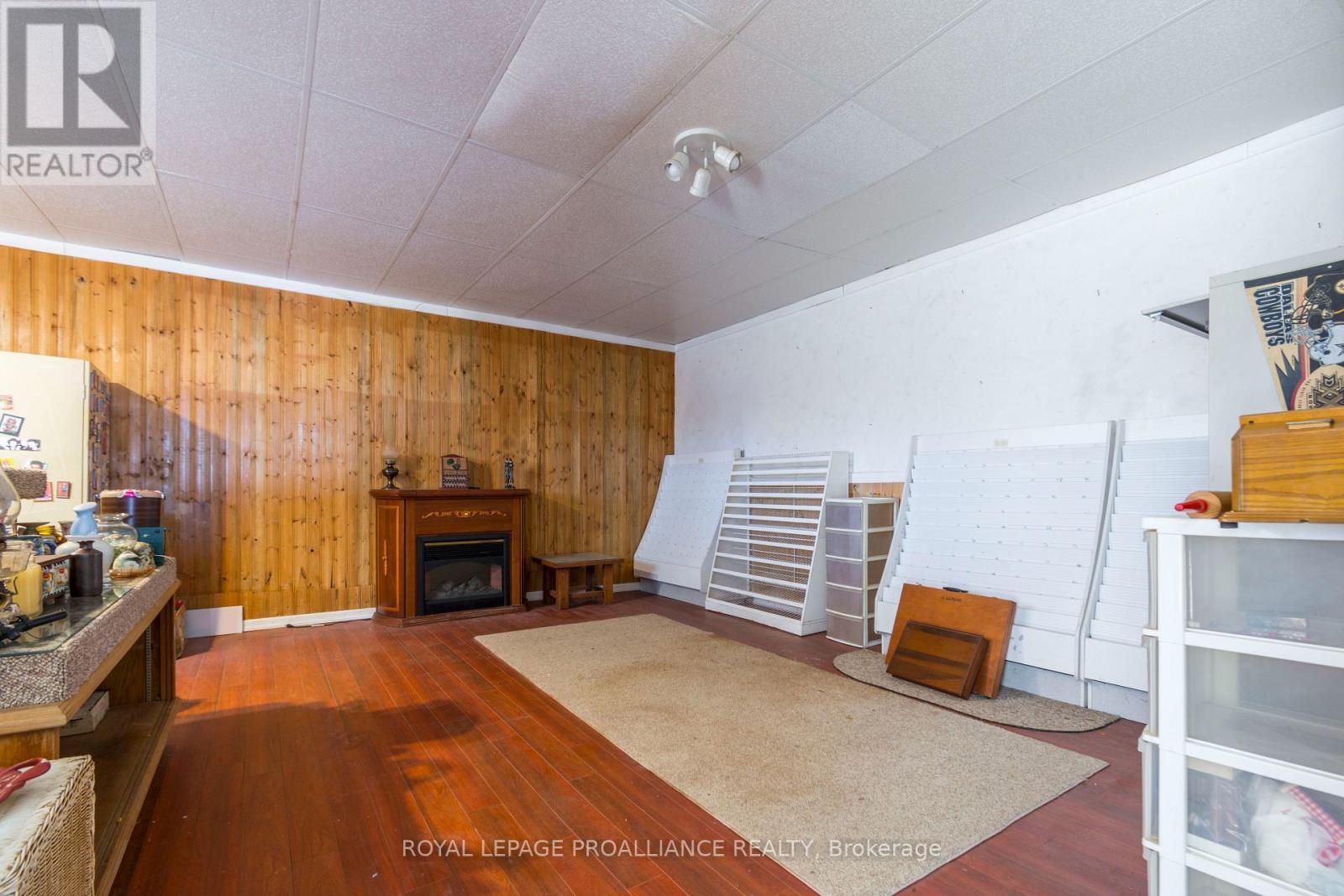 












67 LAFFERTY ROAD

,
Quinte West (Murray Ward),




Ontario
K8V5P7

