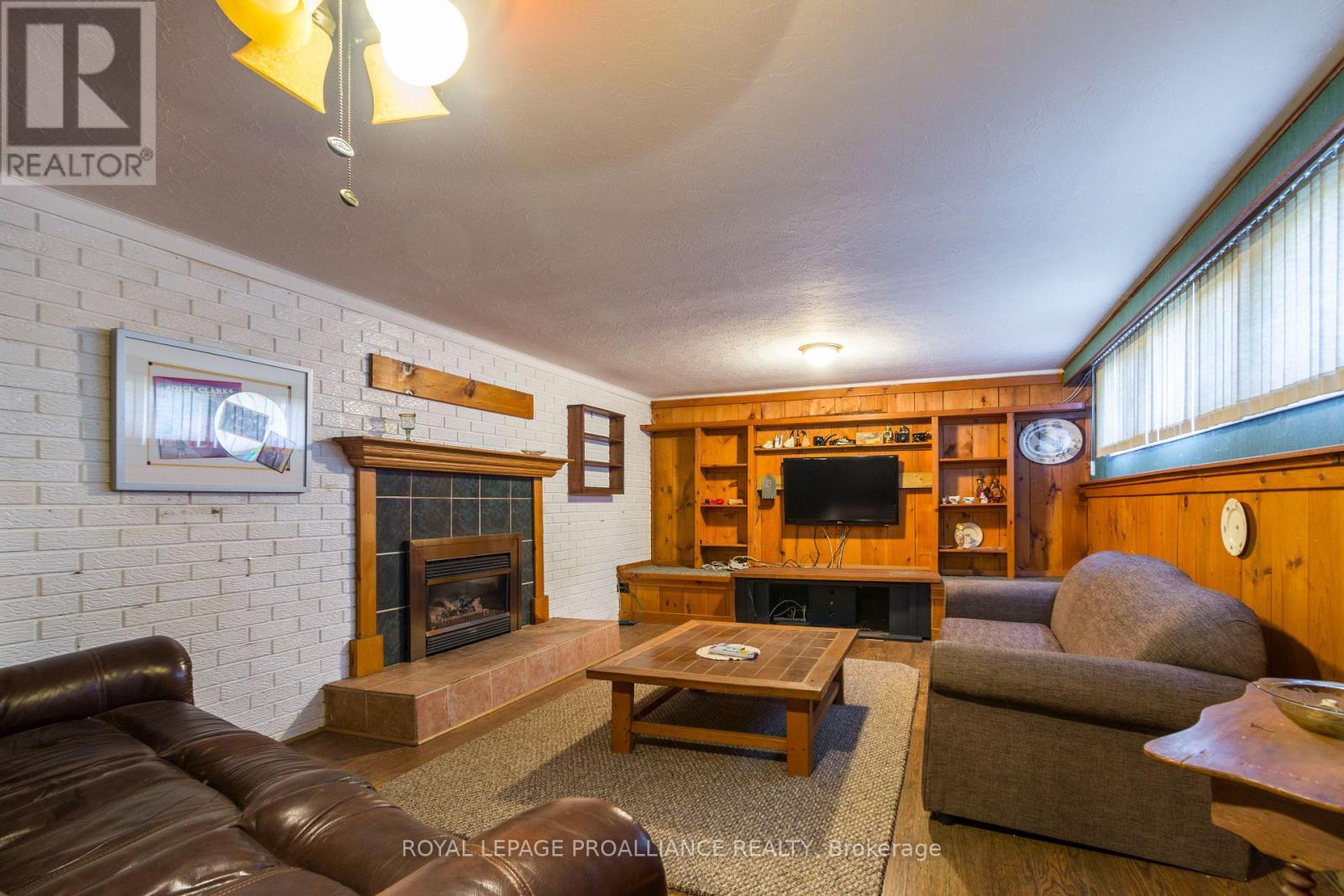 












67 LAFFERTY ROAD

,
Quinte West (Murray Ward),




Ontario
K8V5P7

