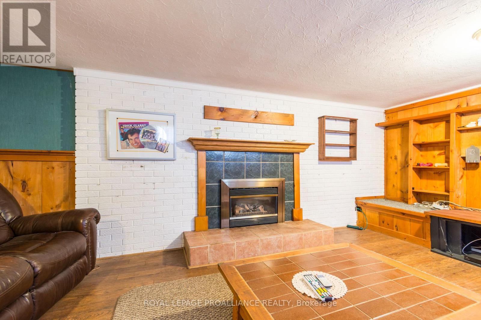 












67 LAFFERTY ROAD

,
Quinte West (Murray Ward),




Ontario
K8V5P7

