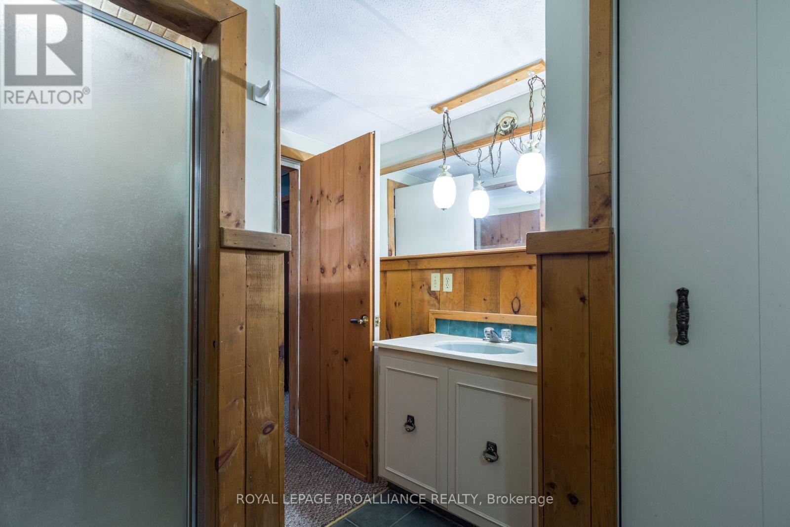 












67 LAFFERTY ROAD

,
Quinte West (Murray Ward),




Ontario
K8V5P7

