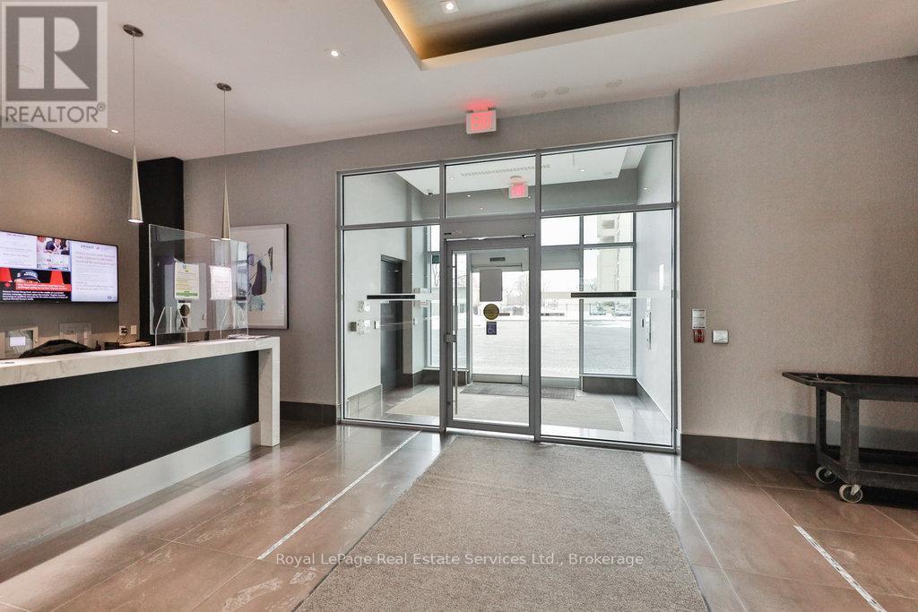 












320 - 65 SPEERS ROAD

,
Oakville (QE Queen Elizabeth),




Ontario
L6K0J1

