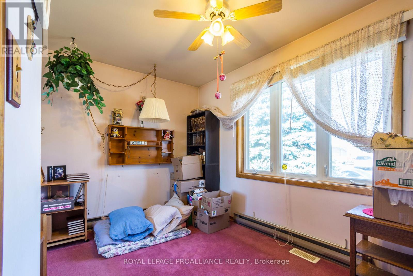 












11 MCFARLAND DRIVE

,
Belleville (Belleville Ward),




Ontario
K8N2X3

