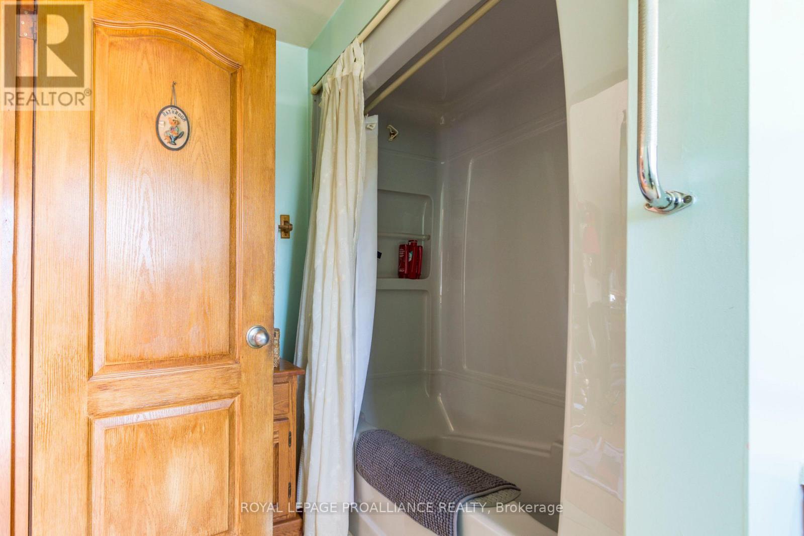 












11 MCFARLAND DRIVE

,
Belleville (Belleville Ward),




Ontario
K8N2X3

