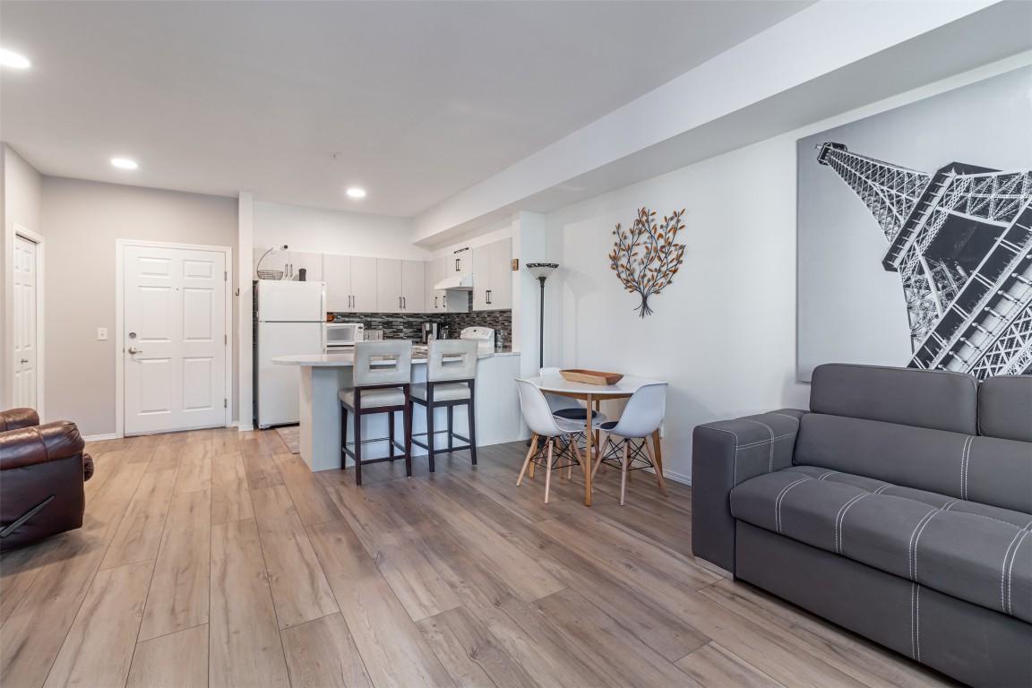









1873


Country Club

Drive, 2207,
Kelowna,




BC
V1V 2A7


