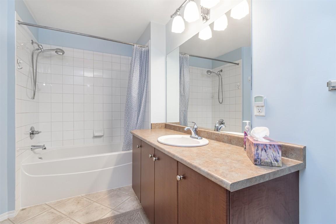 









1873


Country Club

Drive, 2207,
Kelowna,




BC
V1V 2A7

