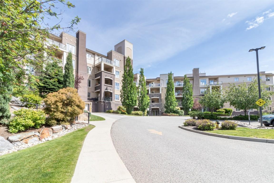 









1873


Country Club

Drive, 2207,
Kelowna,




BC
V1V 2A7


