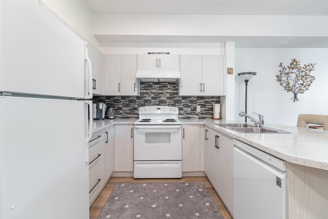 









1873


Country Club

Drive, 2207,
Kelowna,




BC
V1V 2A7

