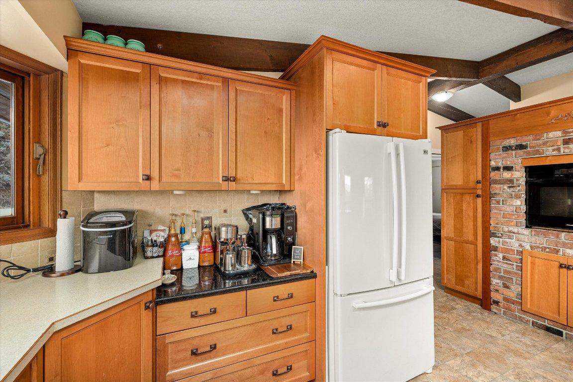









14231


East Hill

Road,
Lake Country,




BC
V4V 2B9

