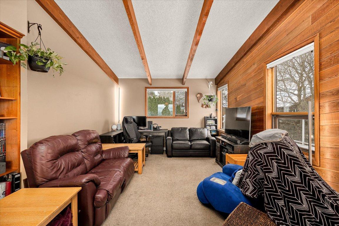 









14231


East Hill

Road,
Lake Country,




BC
V4V 2B9

